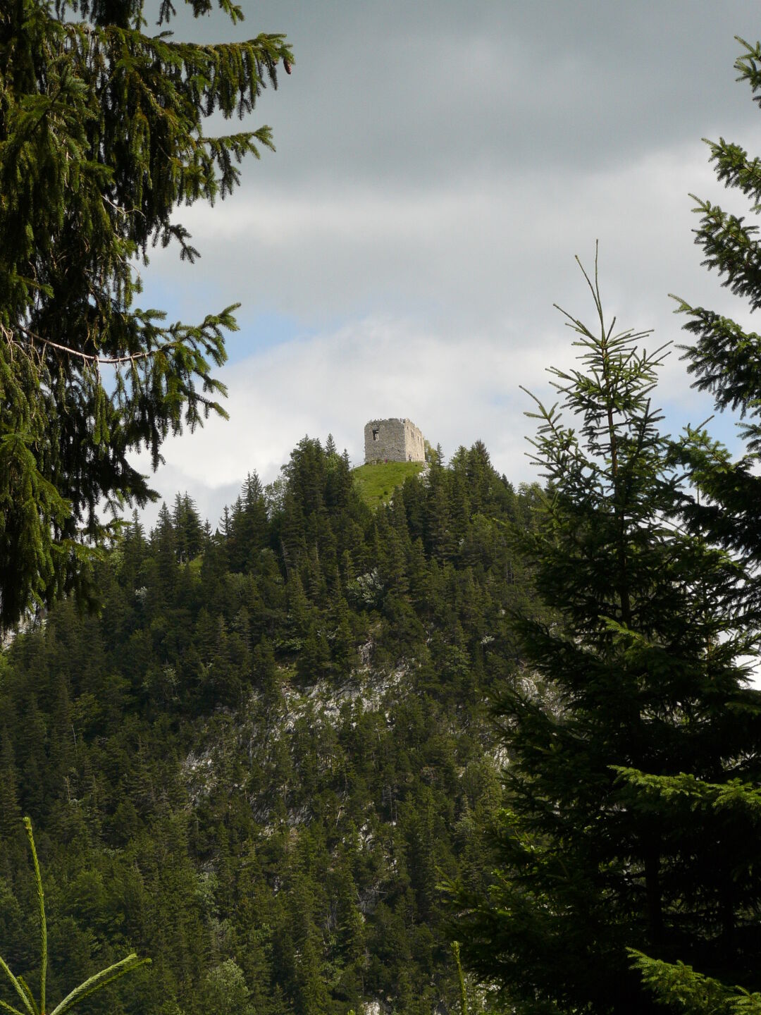The ruins of castle Falkenstein. Thankfully (for the finances of the Bavarian State), King Ludwig II died before he could spend more money he didn&rsquo;t have on the construction of a castle even bigger and fancier than Neuschwanstein in this place.