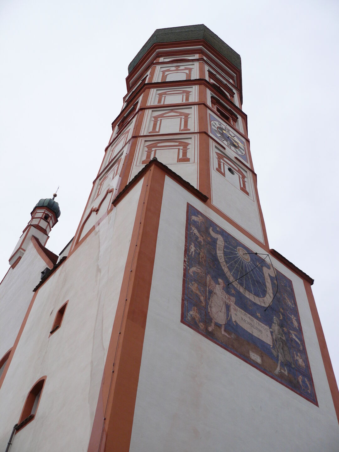 Der Turm des Klosters Andechs.