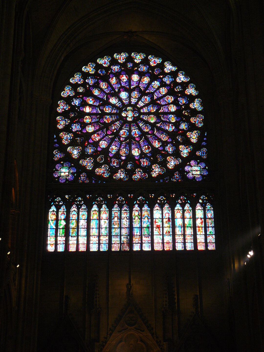 Stained glass window in Notre Dame de Paris