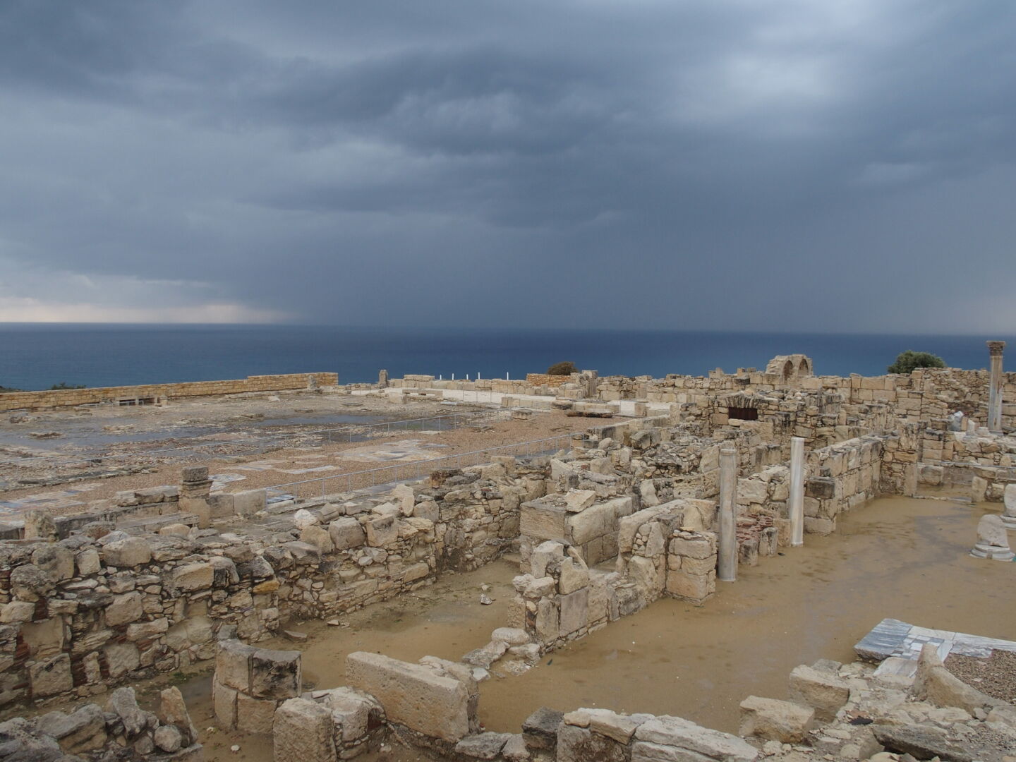 The remains of a basilika were very wet because of the rain. I wonder whether the drainage network worked better in ancient times?